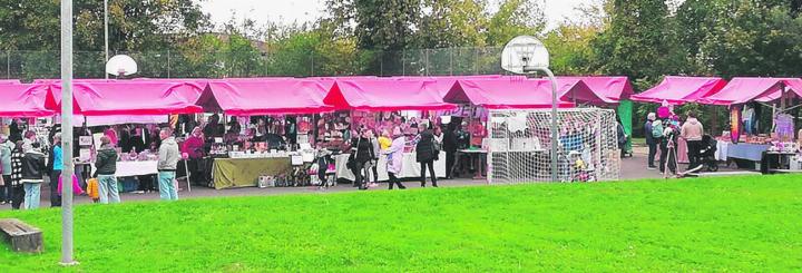 Der Herbstmarkt beim Primarschulhaus. Foto: zVg