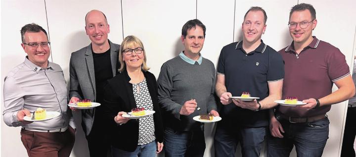 Mitmachen, Profitieren und Geniessen: Vorstand mit Oliver Kalt (von links), Raphael Stolz, Marianne Egloff-Weber (Sekretariat), Frank Leber, Cyrill Schlecht und Christian Losenegger. Foto: Daniel Müller