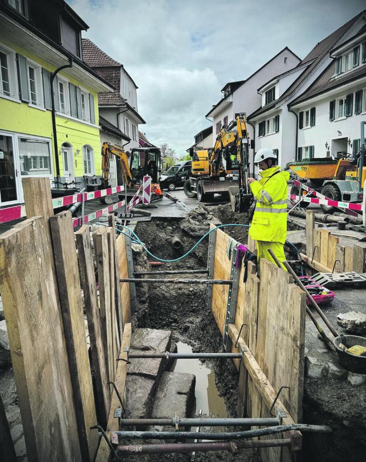 Auf der Höhe des ehemaligen Gasthofs zur Sonne sind Teile des Osttor-Fundaments entdeckt worden. Foto: zVg