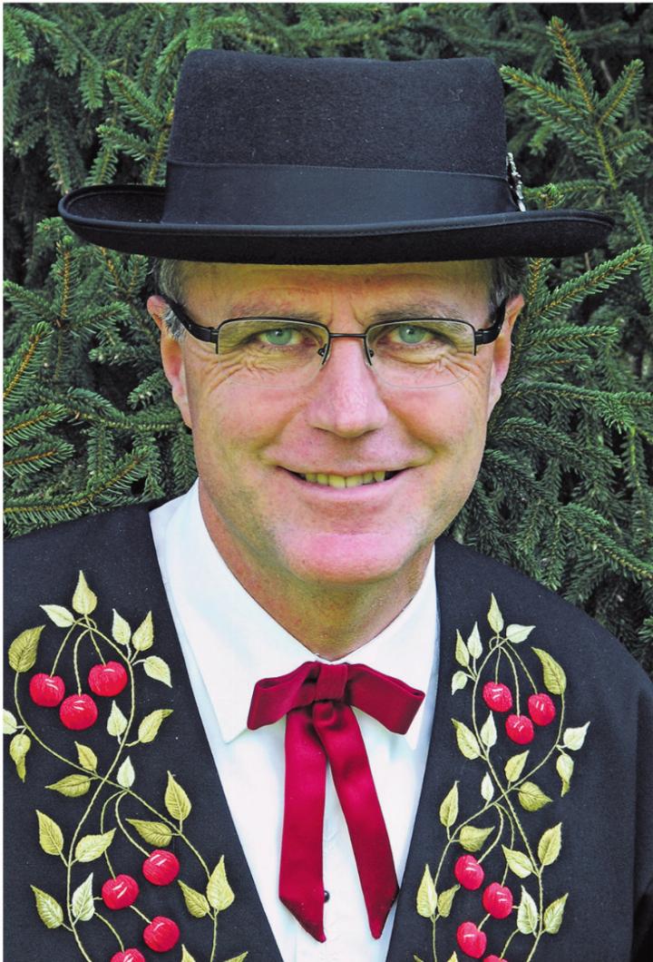 Matthias Hunziker in der Jodlertracht. Fotos: zVg Matthias Hunziker in der Jodlertracht. Fotos: zVg