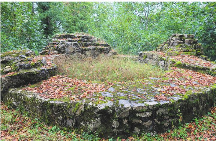 Vor und nach dem Einsatz bei der Burgruine Urgiz in Densbüren.