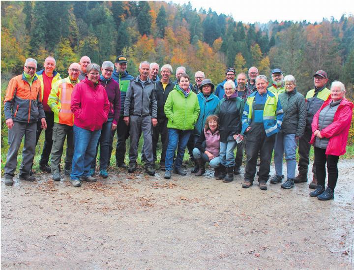 Sie trotzten dem schlechten Wetter und erledigten die anstehenden Arbeiten.