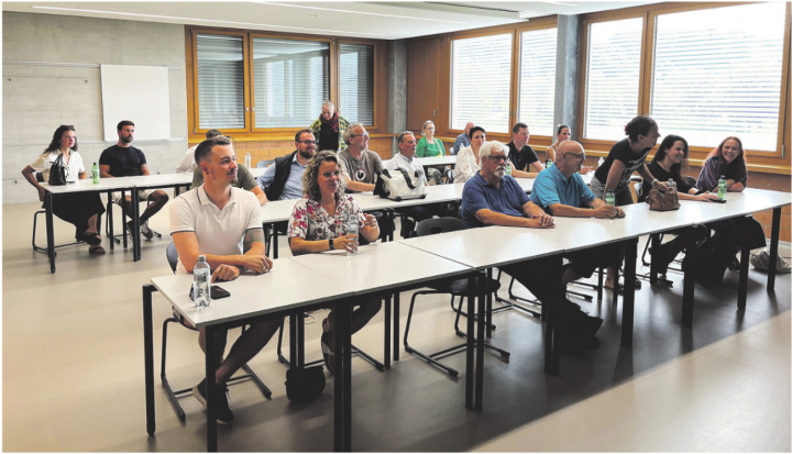 Gemeinsam für die Weiterbildung: Das Berufsbildungszentrum und die HKV Nordwest arbeiten zusammen. Am Montag waren Mitglieder des Gewerbevereins Rheinfelden im Engerfeld zu Gast. Foto: Valentin Zumsteg