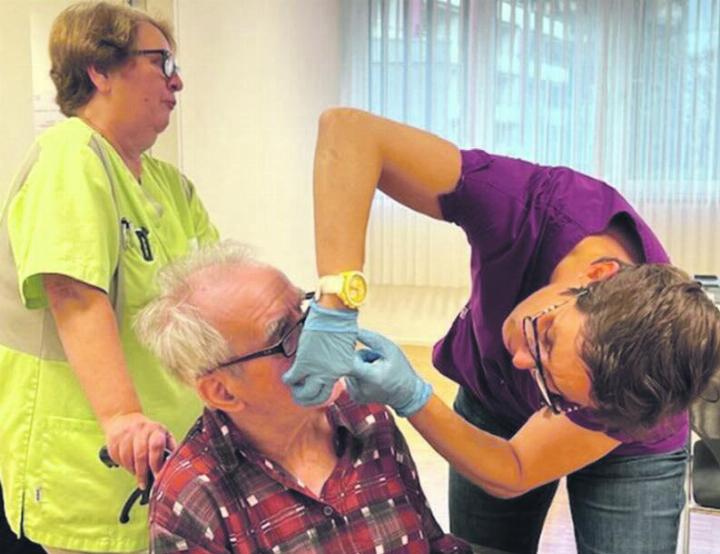 Das Projekt zur Pflege der Mundgesundheit bei Bewohnerinnen und Bewohnern in Fricktaler Alters- und Pflegeheimen stiess von Anfang an auf grosses Interesse. Foto: zVg