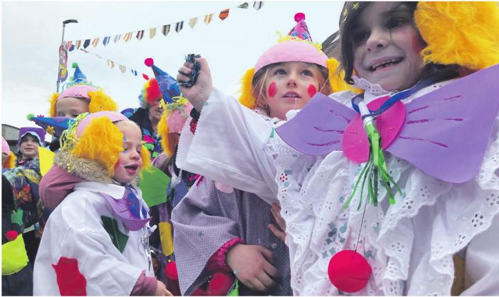 Hauptsache, es macht zünftig Spass. Das Bild stammt vom Möhliner Kinderumzug am Schmutzigen – pardon – am 3. Faisse 2024. In Möhlin-Ryburg geht es ab dem 3. Faisse jeweils rund bis Aschermittwoch. Foto: Ronny Wittenwiler