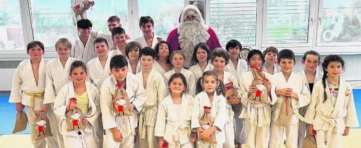 Der Samichlaus bei den Judokas. Foto: zVg