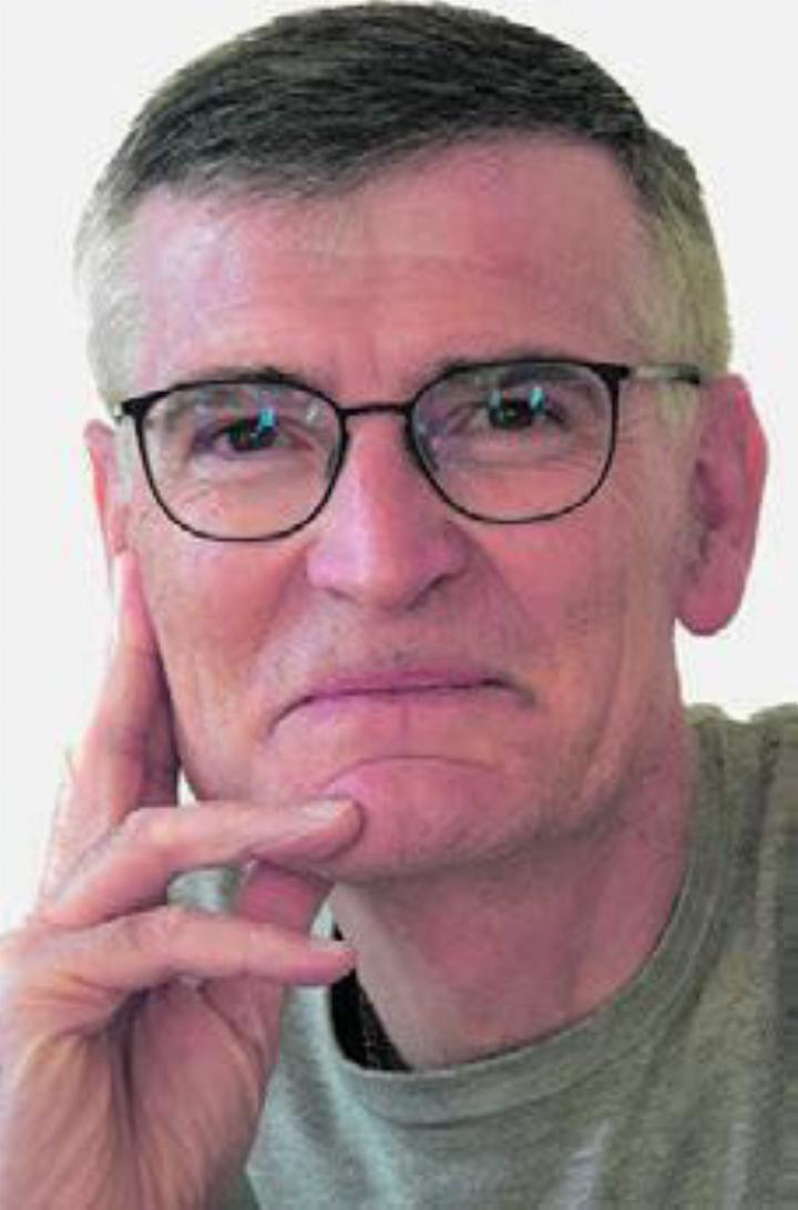 Hans A. Wüthrich wohnt in Rheinfelden. Er ist emeritierter Universitätsprofessor, Fachbuchautor und engagiert u. a. in der Stiftung MBF und Spitex Fricktal AG.