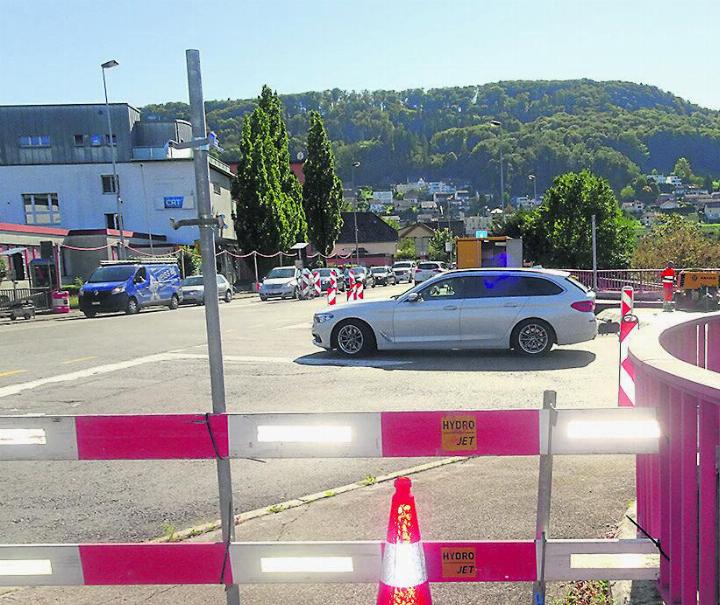 Im Zuge der Brückensanierung werden auch die Kreuzung und die Personenunterführung instand gestellt. Im Zuge der Brückensanierung werden auch die Kreuzung und die Personenunterführung instand gestellt.