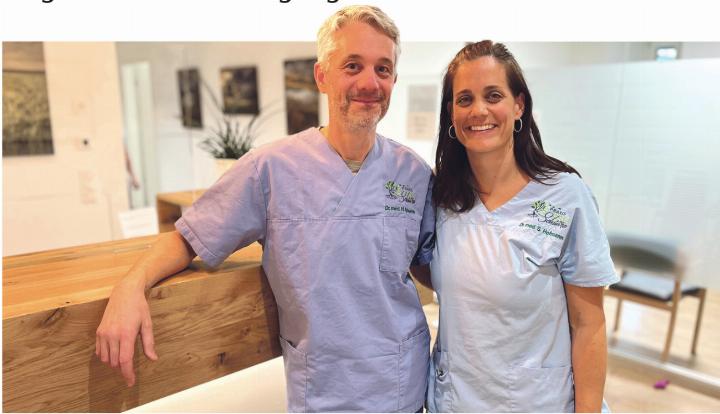 «Wir rechnen damit, dass bis 2030 rund 30 Prozent der Fricktaler Hausärzte in Pension gehen», sagen Sarah Hofmann und Hagen Scheerle. Foto: Valentin Zumsteg