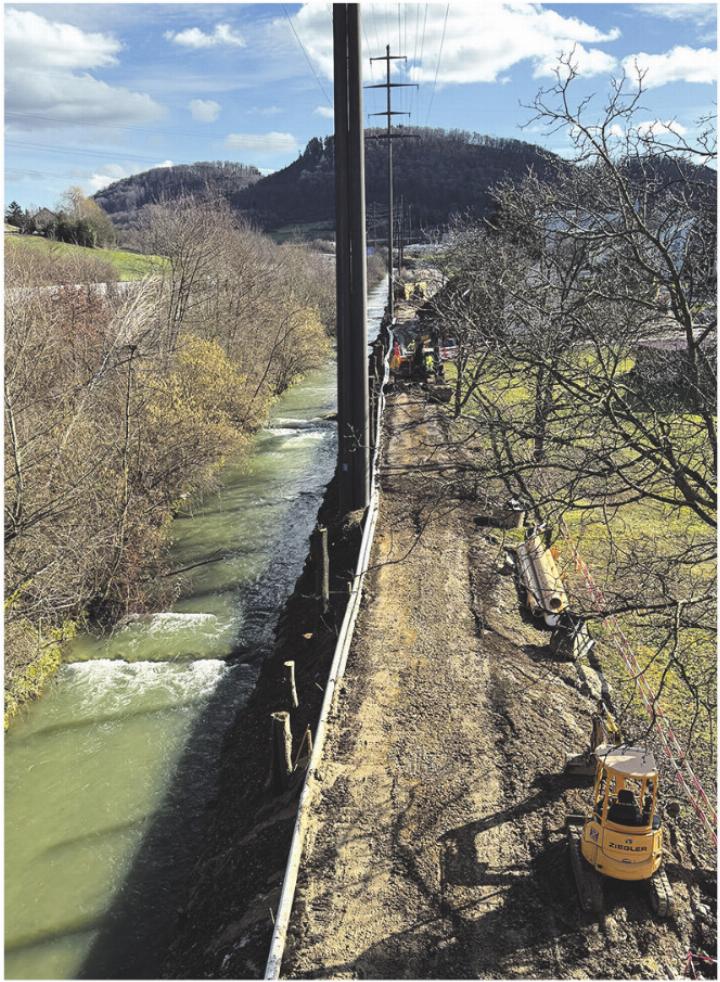 Blick Richtung Hornussen (Böztal), von dort kommt die neue Leitung zum Knotenpunkt in Frick (rechts).