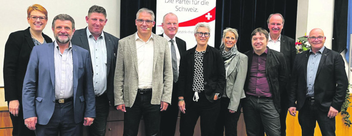 Haben intensiv debattiert: Fricktaler Grossrätinnen und Grossräte mit Regierungsrat Stephan Attiger (Fünfter von links). Foto: Valentin Zumsteg