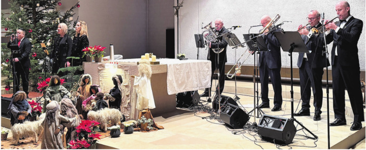 Beim Schlusskonzert in der Kirche in Gipf-Oberfrick: Frischknecht Family Brass und das Gesangs-Trio Mistella.