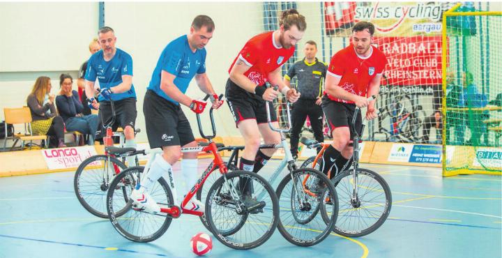 Stuart Müller und Raphael Schmid (in Rot). Foto: zVg