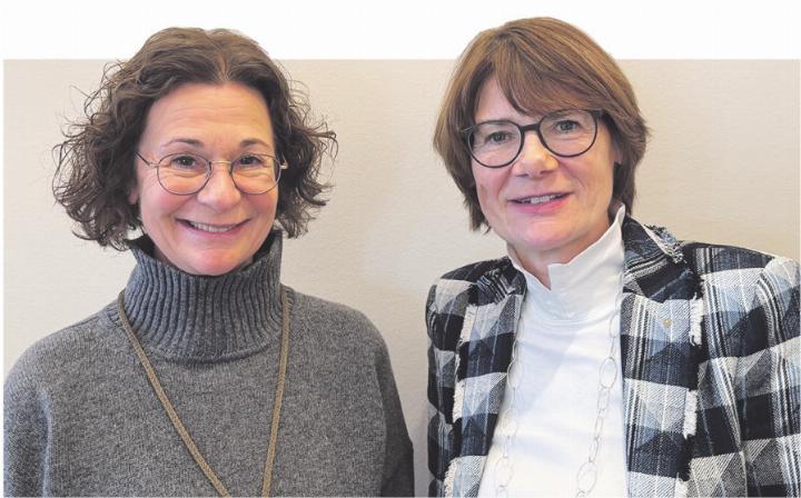 Sabina Freiermuth (links), Grossrätin und FDP Kantonalpräsidentin, mit Susanna Schlittler, Präsidentin FDP Frauen Fricktal. Foto: zVg