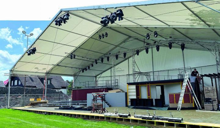 Die Bühne für das Musical in Kaisaugst steht. Fotos: zVg