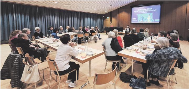 Vera Haag Arbenz hielt einen Vortrag über die Tätigkeit der Organisation «medica mondiale». Foto: zVg