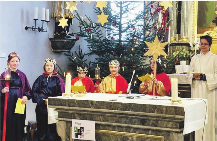 Die Sternsinger gestalteten auch den Gottesdienst zu Dreikönig mit. Foto: zVg