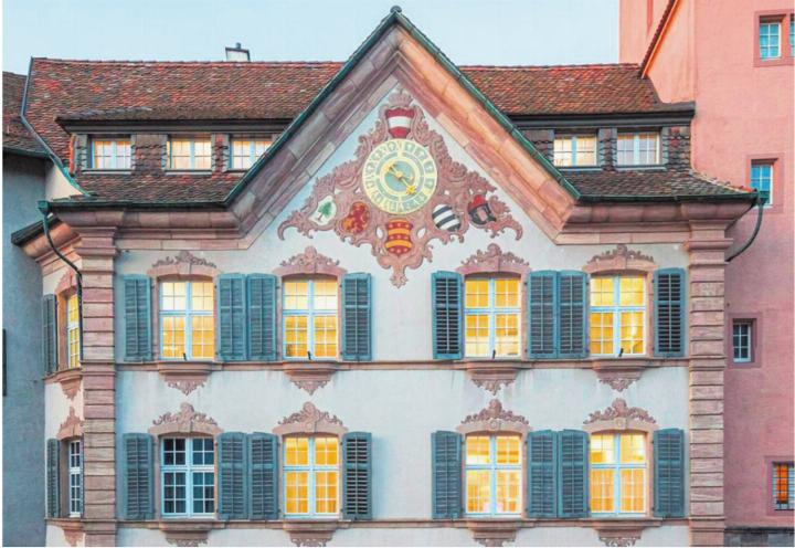 Im Rathaus ändern die Begriffe: Neu heisst es Stadtpräsidentin und Vizepräsident. Foto: Archiv NFZ