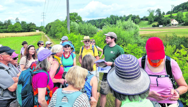 Die Teilnehmenden erlebten eine vielfältige Wanderung. Foto: zVg