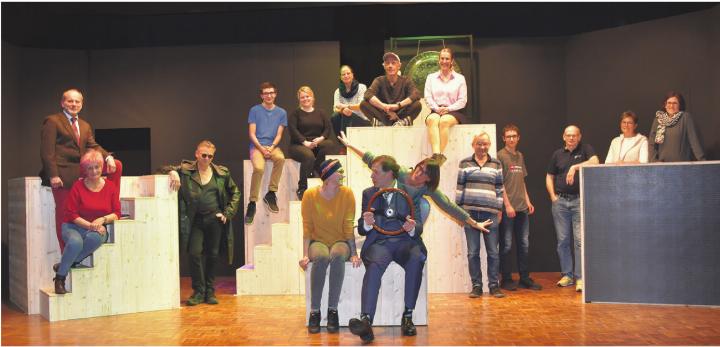 Sie alle sorgen auf, hinter und vor der Bühne für ein spannendes Krimivergnügen. Fotos: Jörg Wägli Sie alle sorgen auf, hinter und vor der Bühne für ein spannendes Krimivergnügen. Fotos: Jörg Wägli