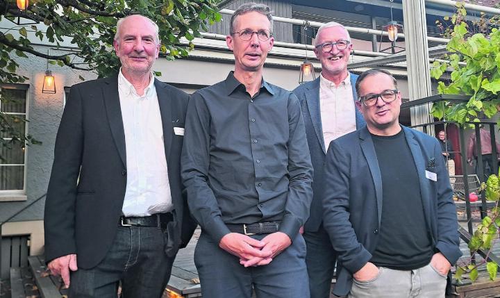 Forum Botia mit Referent: Stefan Höchli, Michael Hermann (2. v. l.), Daniel Büeler, und Marc Joss. Foto: Petra Schumacher