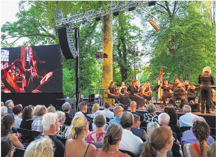 Die «Open Classics am Rhein» auf dem Rheinfelder Inseli haben sich zu einem einzigartigen und herausragenden kulturellen Anlass entwickelt. Der Swisslos-Fonds des Kantons Aargau hilft bei der Finanzierung mit. Foto: Archiv NFZ