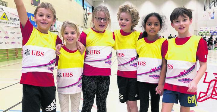 Ein starkes Team der Jugi Zuzgen: Jan Hilpert (von links), Emilia Isaak, Nika Müller, Leo Sacher, Vaani Maheswaran, Aiden Bertossa. Foto: zVg