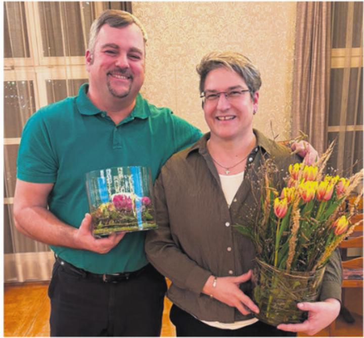 Die neuen Ehrenmitglieder Michael Reimann und Patricia Peter. Foto: zVg
