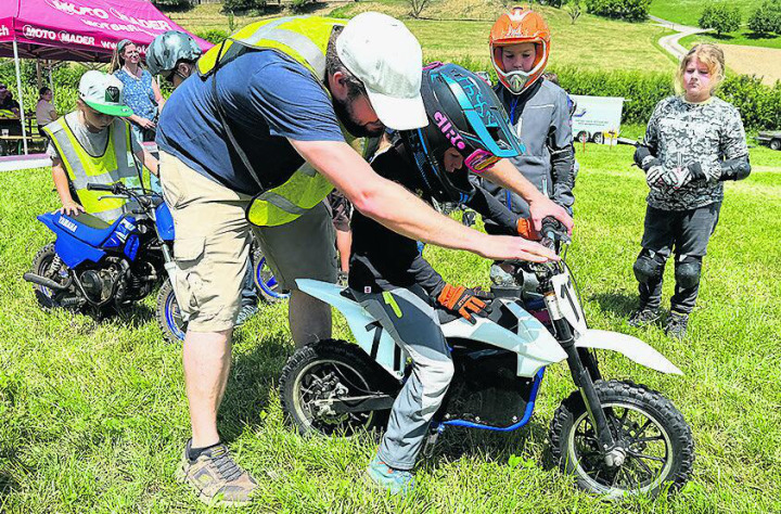 Trotz rutschigem Terrain hatten sie die Maschinen im Griff – meistens ...