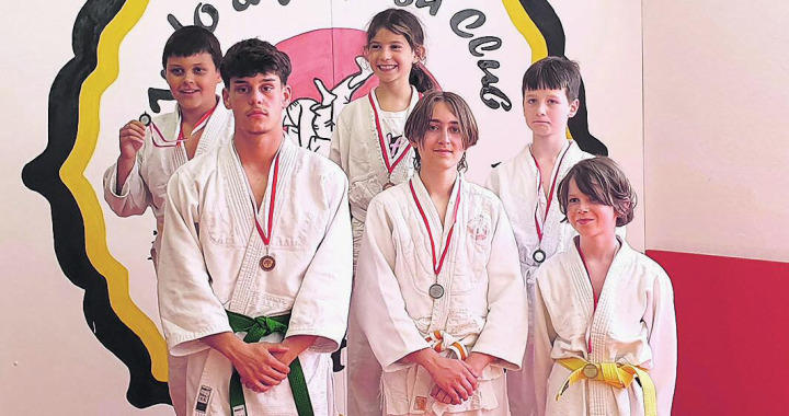 Mutig auf der Matte und mit Sportsgeist im Herzen: die Möhliner Judokas. Foto: zVg