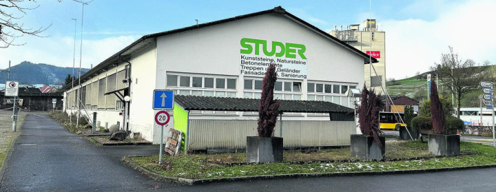 Das Bürogebäude an der Schulstrasse in Frick ist verwaist. Foto: Simone Rufli