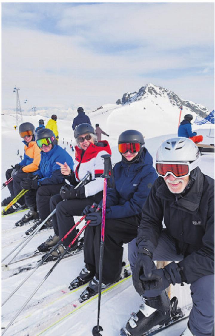 Sonne, Schnee und gute Laune – ideale Voraussetzungen für ein Skiweekend. Foto: zVg