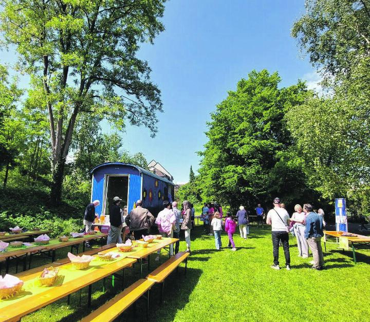 Mit einem Fest feierte die Pfarrei das Zertifikat und den «Abenteuerwagen». Foto: zVg
