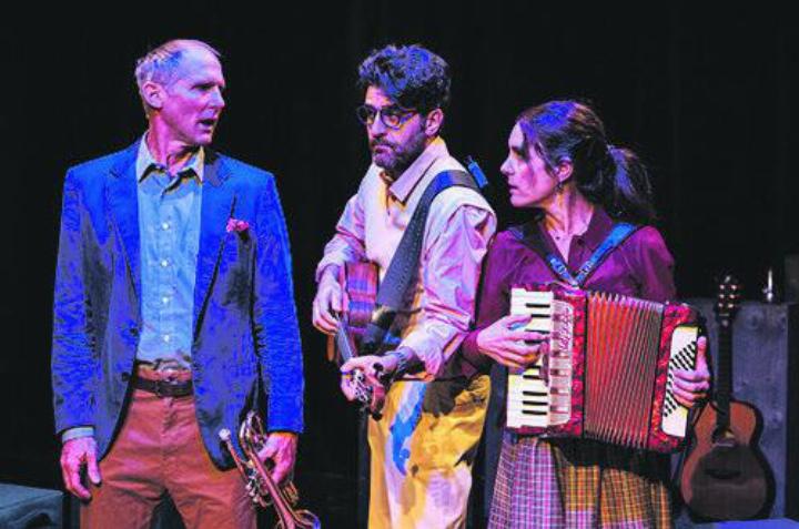 Ein Trio lädt zum Ritt durchs Beziehungslabyrinth: «Zapzarap». Foto: zVg