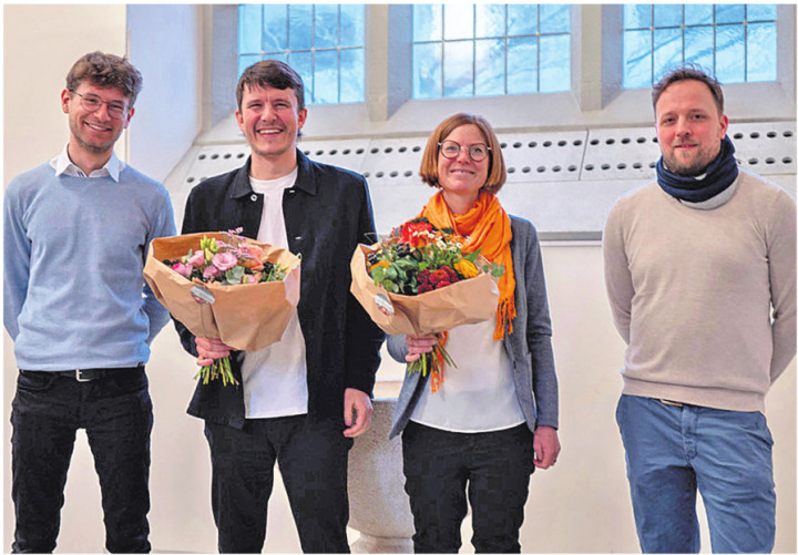 Das neue Dreigestirn (von links) Vikar Felix Berki, Pfarrer Jonas Meier, Pfarrerin Laura Klingenberg und Kirchenpflegepräsident Roland Arnold. Foto: zVg