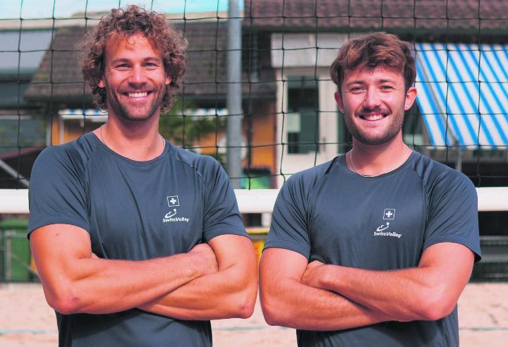 Leo Dillier (rechts) kämpft neu mit dem Thurgauer Marco Krattiger um Medaillen auf der Beachvolleyball World Tour. Foto: zVg