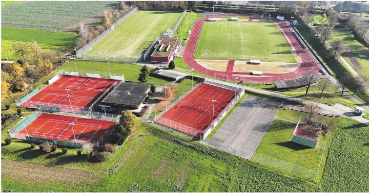 Die Gemeinde Stein kauft von der Novartis das Grundstück, welches auch weiterhin vom Sportclub Novartis genutzt werden kann. Foto: zVg Die Gemeinde Stein kauft von der Novartis das Grundstück, welches auch weiterhin vom Sportclub Novartis genutzt werden kann. Foto: zVg