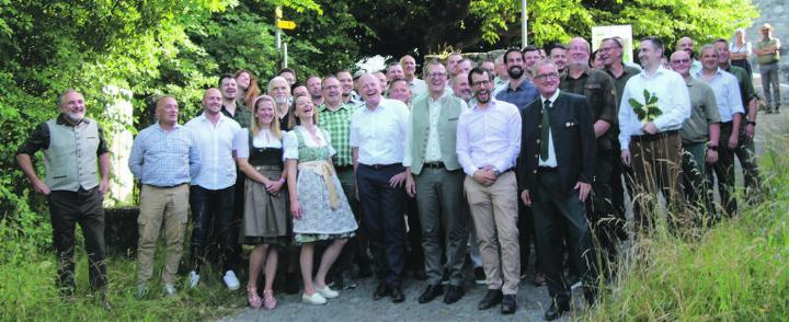 Neben 37 Jungjägern wurden auch 4 Jungjägerinnen brevetiert. Foto: zVg