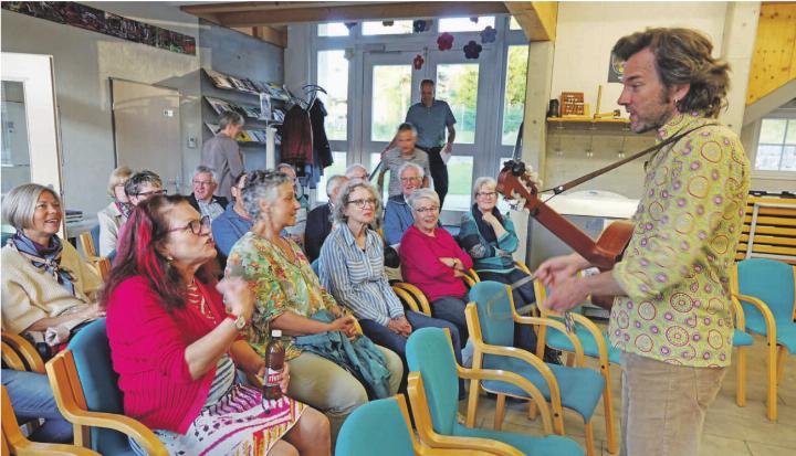 Angeregte Gespräche zwischen Gabriel Kramer und dem Publikum. Foto: Peter Schütz