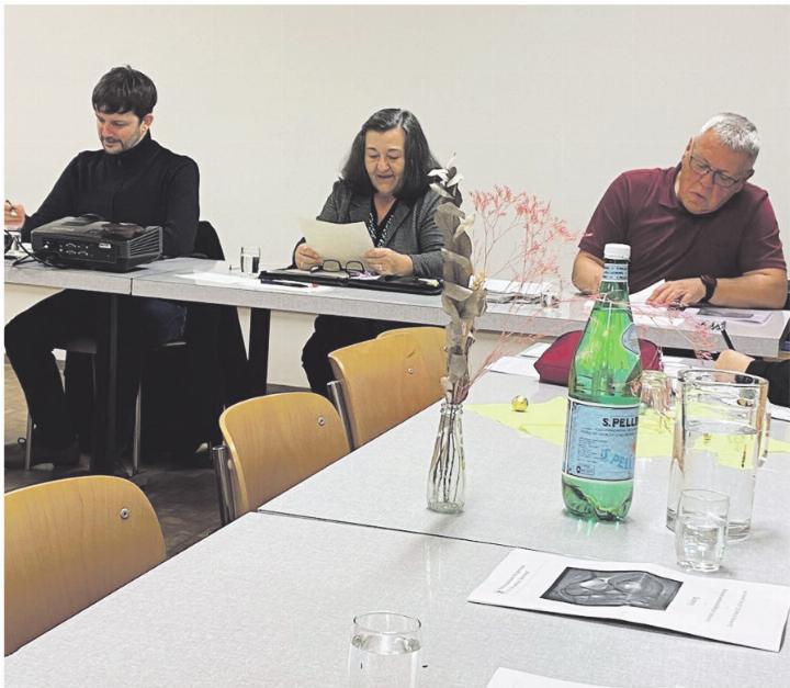 Fabio Keller (Finanzen, von links), Susi Widmer (Präsidium) und Ralf Dietwyler (Aktuar). Foto: zVg