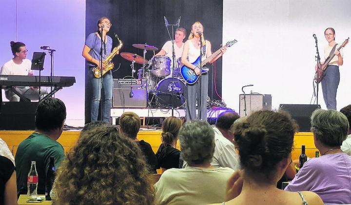 Das Highlight des Abends, die Kala Like Band, sorgte für eine stimmungsvolle Atmosphäre. Foto: zVg