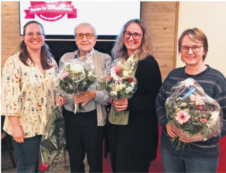 Die erste Präsidentin der neuen Sektion Daniela Leimgruber-Mathis (v. l.) mit Hansjörg Güntert, Andrea Porriciello und Susi Schauli. Foto: zVg