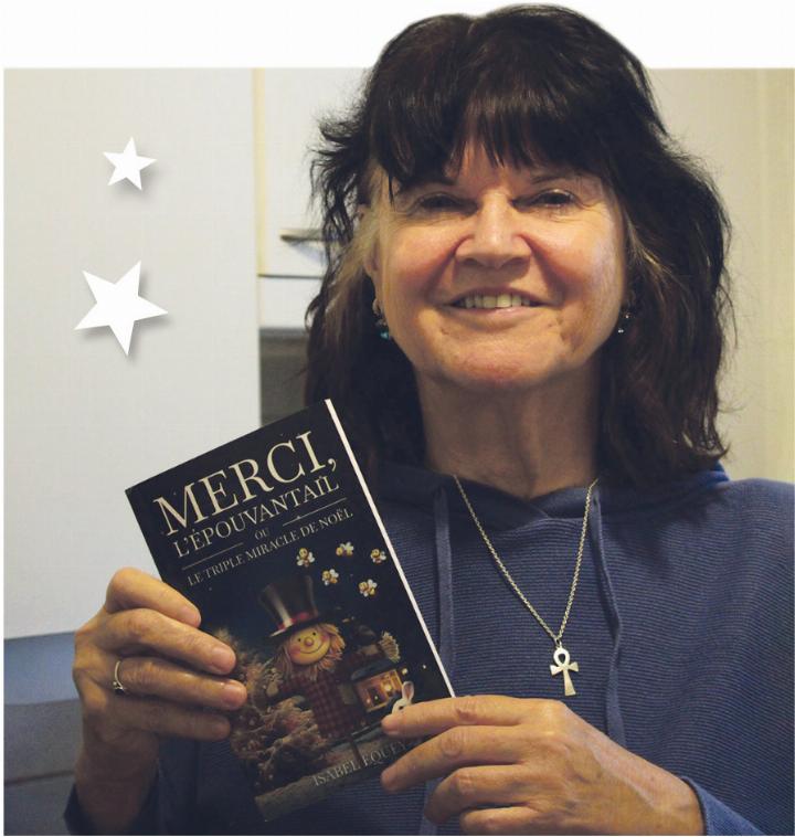 In der Pension passiert viel: Isabel Equey und ihr neu veröffentlichtes Buch, passend zur Weihnacht. Foto: Yasmin Malard