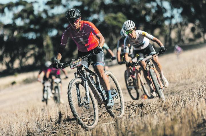 Irina Lützelschwab unterwegs am Cape Epic. Foto: zVg