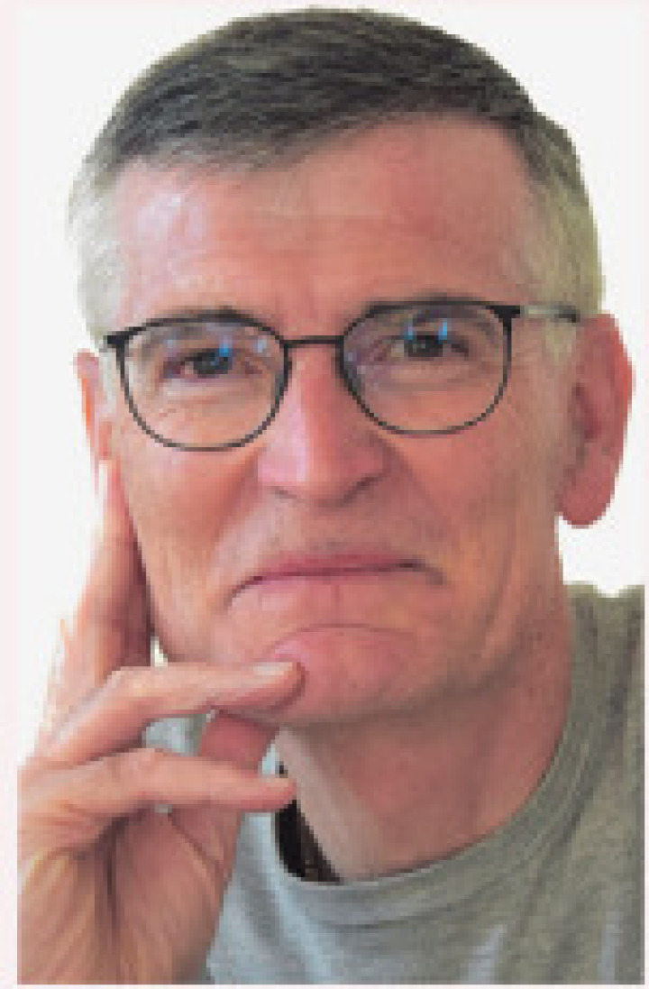 Hans A. Wüthrich wohnt in Rheinfelden. Er ist emeritierter Universitätsprofessor, Fachbuchautor und engagiert u. a. in der Stiftung MBF und Spitex Fricktal AG.