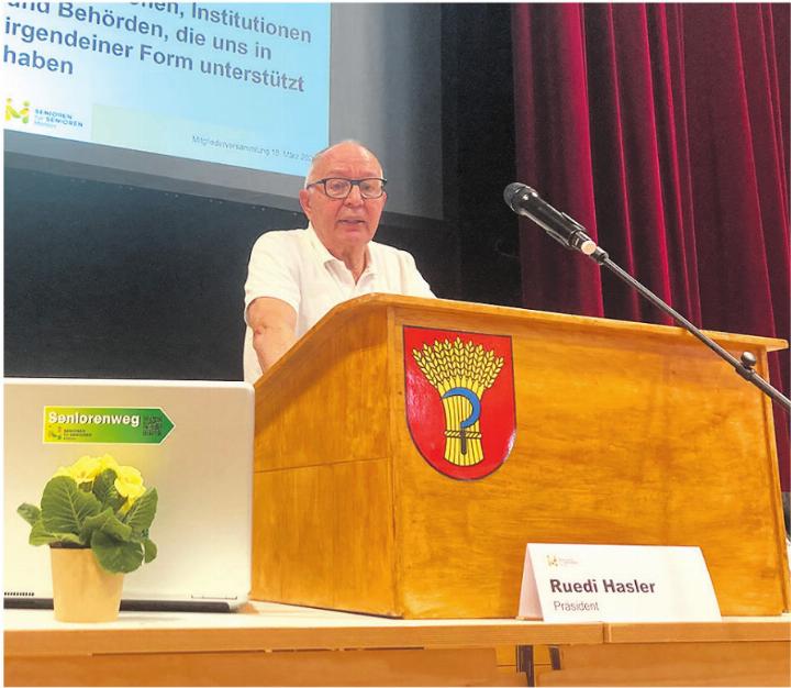 Ein Jahr der Superlative, eine Fachstelle für Altersfragen in Aussicht und Kritik am alten Gemeinderat: SfS-Präsident Ruedi Hasler. Foto: Ronny Wittenwiler