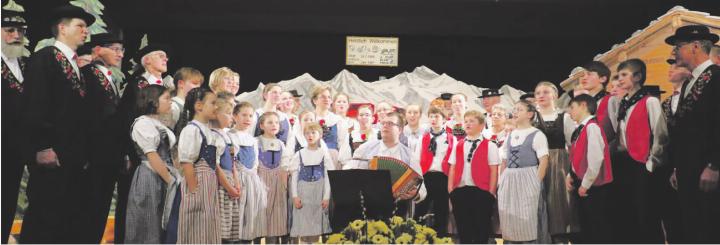 Der Jodlerklub Frick und das Chinderjodlerchörli präsentierten einen bunten Strauss an Jodelliedern. Foto: zVg