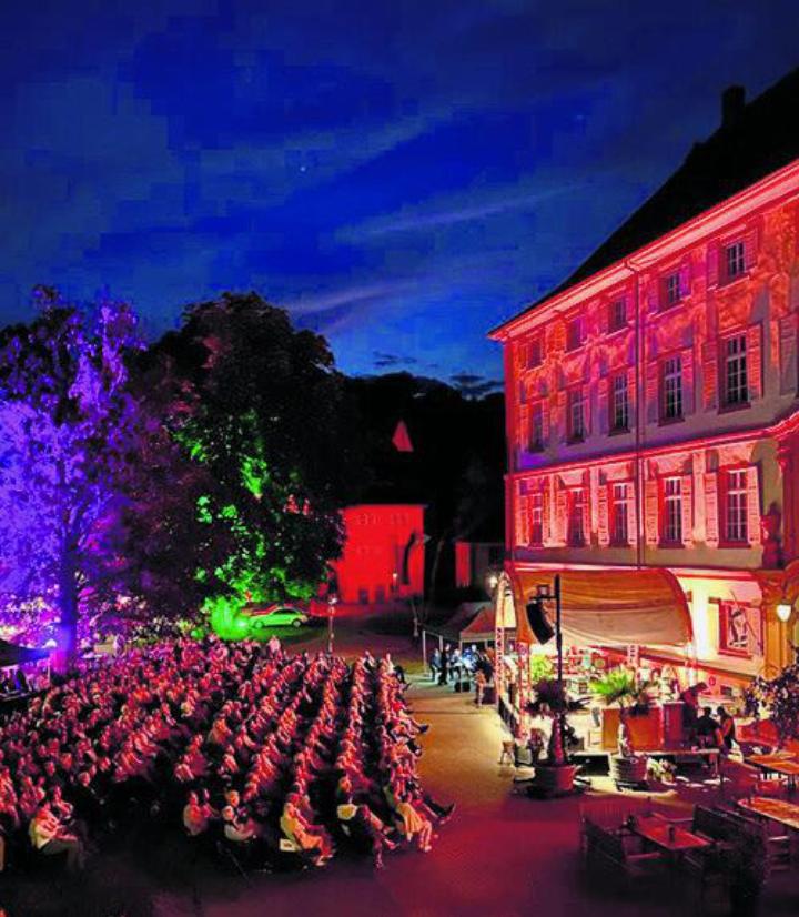 Stimmungsvolle Kulisse vor einem Jahr. Stimmungsvolle Kulisse vor einem Jahr.