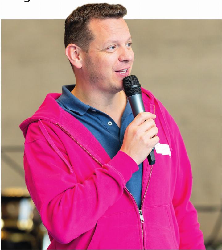 «Es gab in all der Zeit noch keinen einzigen Tag, an welchem ich nicht gerne zur Arbeit ging», erklärt Valentin Sacher. Foto: zVg