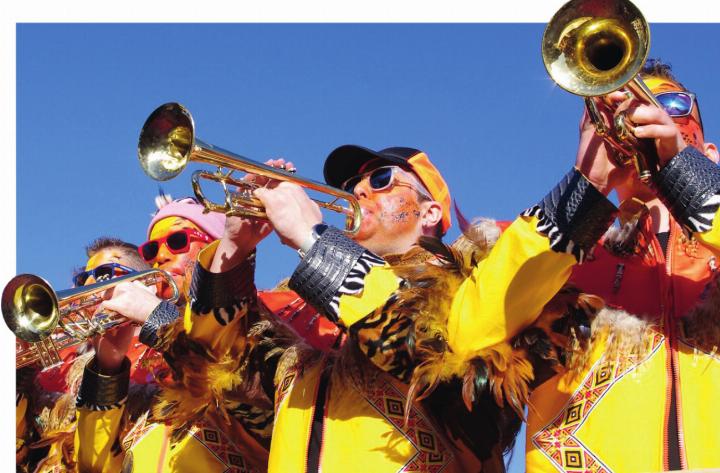 Laut, bunt und fröhlich: so soll die Fasnacht sein. Archivfoto: Ronny Wittenwiler